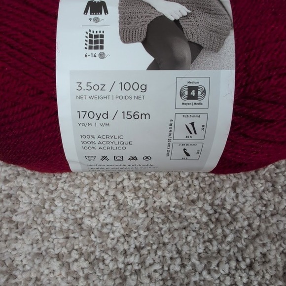Lion Brand Vanna's Choice Yarn Cranberry 100 Acrylic Medium Weight 4 - Picture 3 of 4